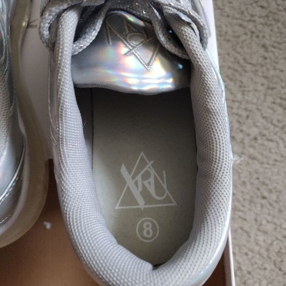 YRU dolls kill aire silver platform sneakers Space Alien Shoe Chain Charm 8 New - Picture 15 of 16